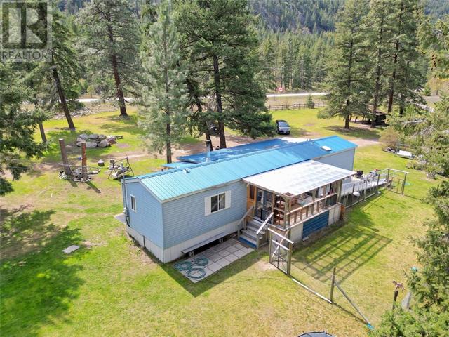 2446 Hwy 3, House other with 2 bedrooms, 2 bathrooms and null parking in Central Kootenay B BC | Image 42