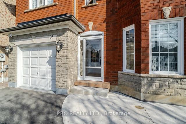 23 Elk St, House detached with 3 bedrooms, 4 bathrooms and 5 parking in Brampton ON | Image 28
