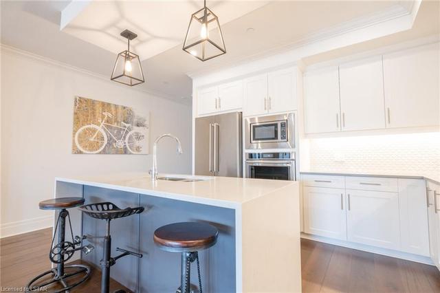 115 - 1200 Commissioners Road W, House attached with 3 bedrooms, 2 bathrooms and 2 parking in London ON | Image 7