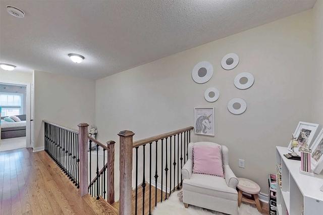 13 Merrybrook Tr, House attached with 3 bedrooms, 3 bathrooms and 3 parking in Brampton ON | Image 20