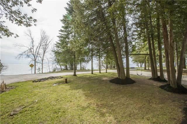 80 Lakeshore Prom, House detached with 2 bedrooms, 1 bathrooms and 4 parking in Oro Medonte ON | Image 2