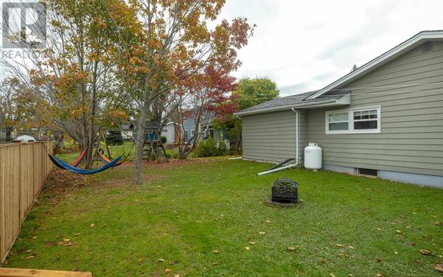15 Maplewood Crescent, House detached with 3 bedrooms, 2 bathrooms and null parking in Charlottetown PE | Image 39