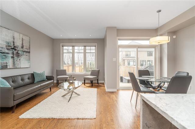 110 Spartina Street, Townhouse with 3 bedrooms, 3 bathrooms and 2 parking in Ottawa ON | Image 2