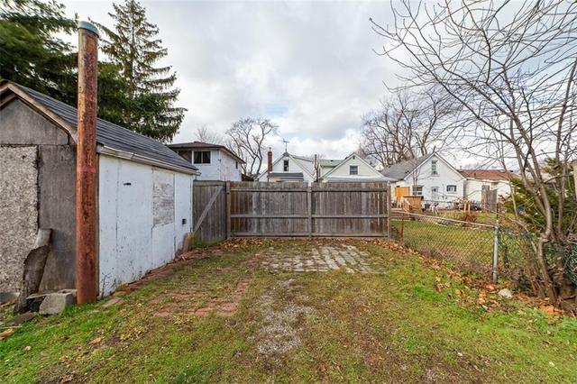 119 East 24th Street, House detached with 3 bedrooms, 1 bathrooms and 1 parking in Hamilton ON | Image 24