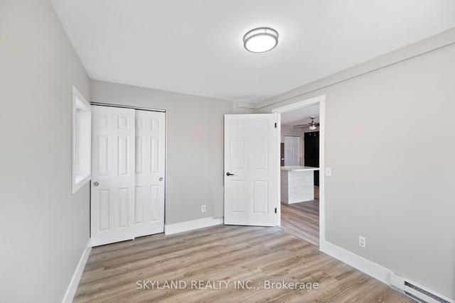 915 Campbell Ave, Condo with 1 bedrooms, 1 bathrooms and 0 parking in Windsor ON | Image 2