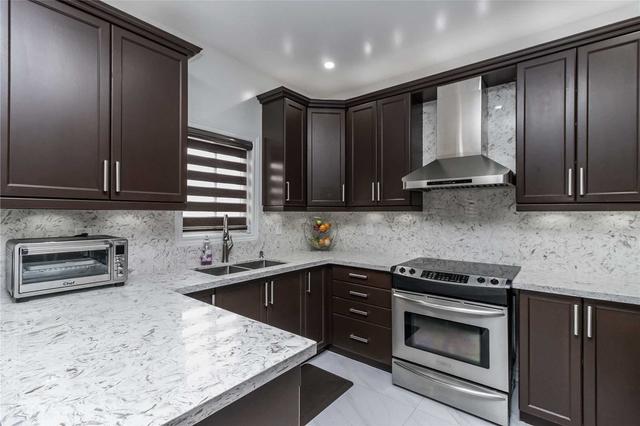 8 Timberglade Dr, House detached with 4 bedrooms, 5 bathrooms and 4 parking in Brampton ON | Image 10