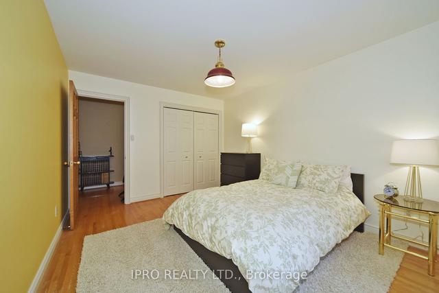 467 Bedford Park Ave, House detached with 4 bedrooms, 3 bathrooms and 6 parking in Toronto ON | Image 24