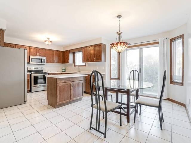 6331 Ormindale Way, House detached with 4 bedrooms, 4 bathrooms and 4 parking in Mississauga ON | Image 3
