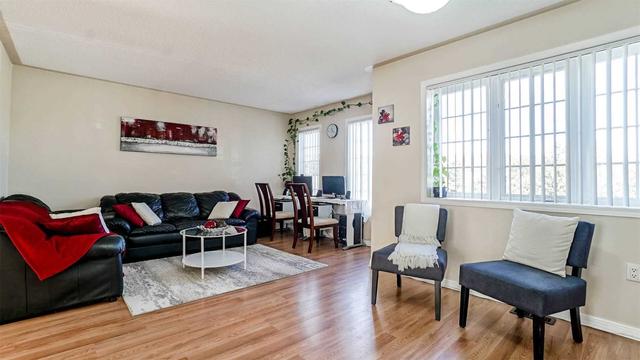 81 Decker Hollow Circ, House attached with 3 bedrooms, 3 bathrooms and 3 parking in Brampton ON | Image 26
