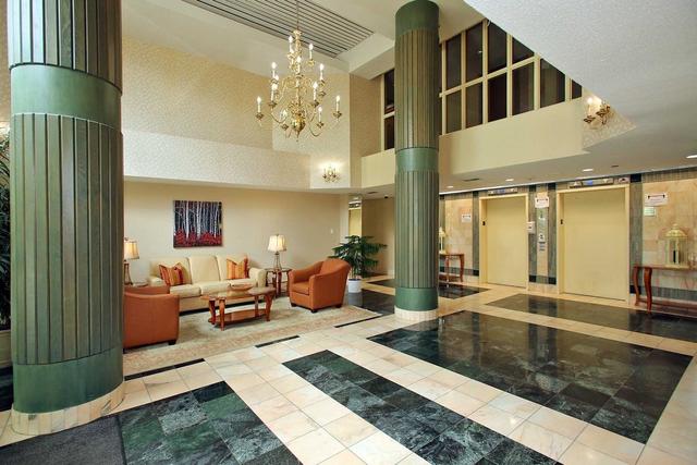 1108 - 310 Mill St S, Condo with 1 bedrooms, 2 bathrooms and 1 parking in Brampton ON | Image 3