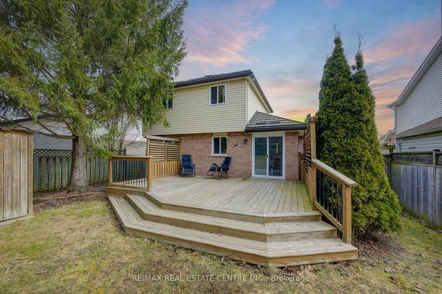 24 Dawn Cres, House detached with 3 bedrooms, 2 bathrooms and 3 parking in Cambridge ON | Image 19
