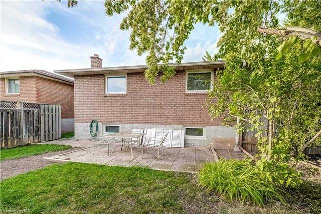 102 Juniper Dr, House detached with 3 bedrooms, 2 bathrooms and 3 parking in Hamilton ON | Image 27
