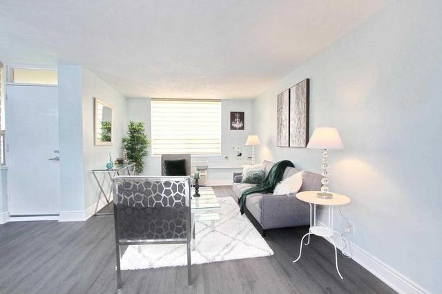 101 - 2835 Islington Ave, Condo with 3 bedrooms, 2 bathrooms and 1 parking in Toronto ON | Image 8