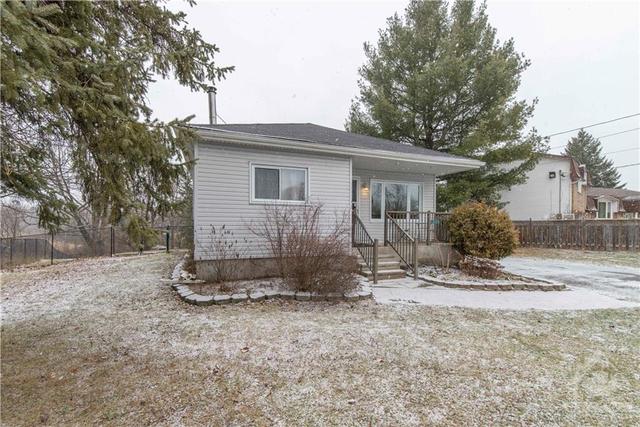 6417 Russell Road, House detached with 2 bedrooms, 2 bathrooms and 4 parking in Ottawa ON | Image 29