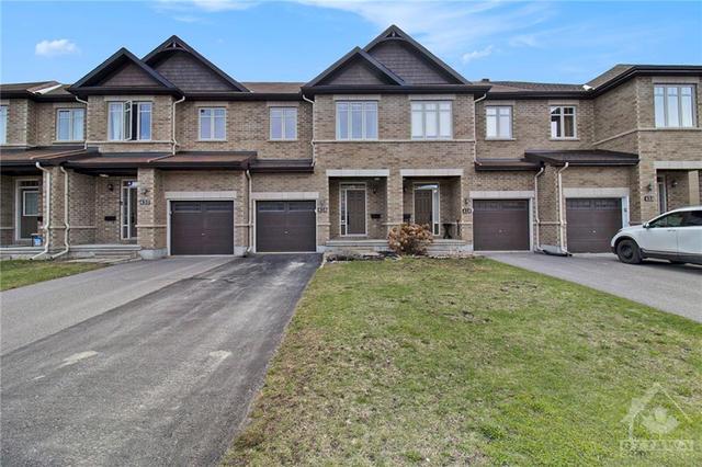 428 Arncliffe Avenue, Townhouse with 3 bedrooms, 3 bathrooms and 3 parking in Ottawa ON | Image 3