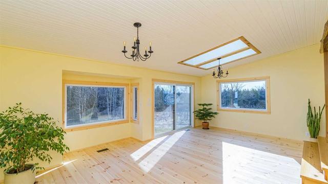 5135 Trafalgar Rd, House detached with 2 bedrooms, 2 bathrooms and 15 parking in Erin ON | Image 7