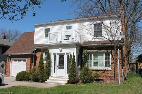 5 Bellevue Terrace, House detached with 3 bedrooms, 1 bathrooms and 5 parking in St. Catharines ON | Card Image