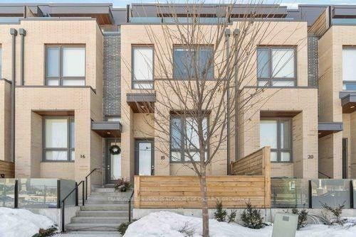 18 Perth Ave, House attached with 3 bedrooms, 3 bathrooms and 1 parking in Toronto ON | Image 1
