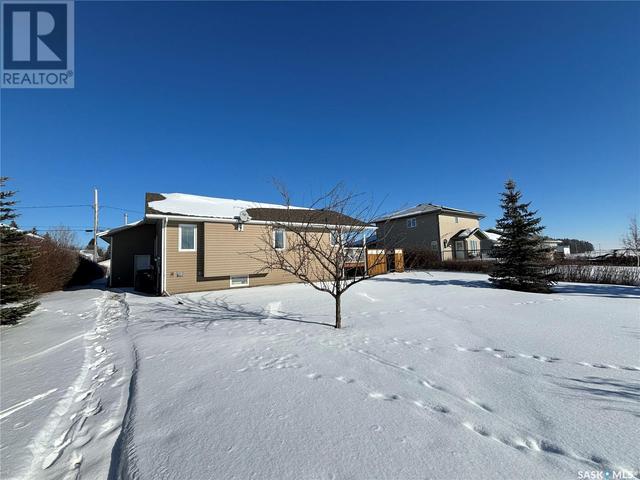 205 3rd Avenue S, House detached with 3 bedrooms, 2 bathrooms and null parking in Hepburn SK | Image 14