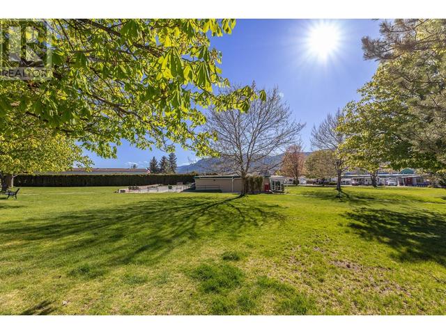 88 - 98 0kanagan Avenue E, House other with 3 bedrooms, 1 bathrooms and 2 parking in Penticton BC | Image 36