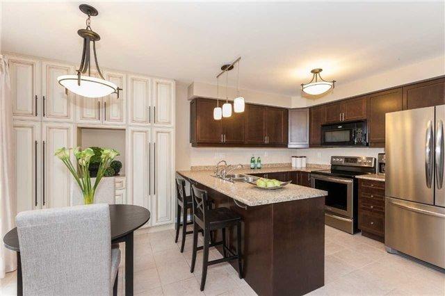 692 Ambroise Cres, House semidetached with 4 bedrooms, 4 bathrooms and 2 parking in Milton ON | Image 5
