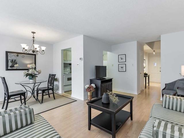92 Knightsbridge Way, Townhouse with 3 bedrooms, 2 bathrooms and 2 parking in Markham ON | Image 20