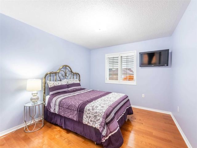 365 Mcbride Cres, House detached with 4 bedrooms, 3 bathrooms and 4 parking in Newmarket ON | Image 13