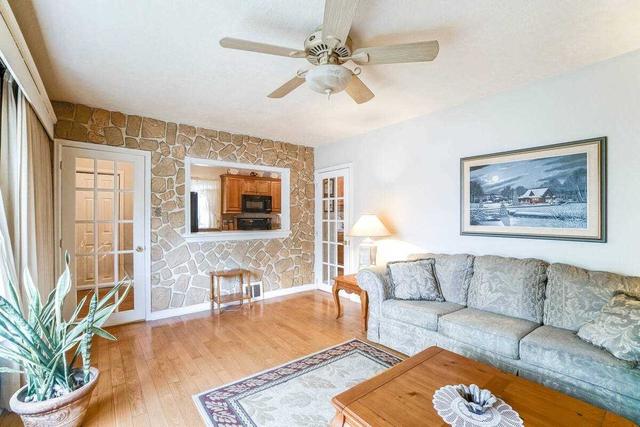 90 Delma Dr, House detached with 3 bedrooms, 1 bathrooms and 4 parking in Toronto ON | Image 5