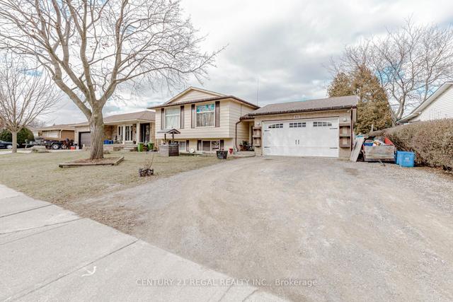 84 Elgar Ave, House detached with 3 bedrooms, 2 bathrooms and 3 parking in Hamilton ON | Image 1