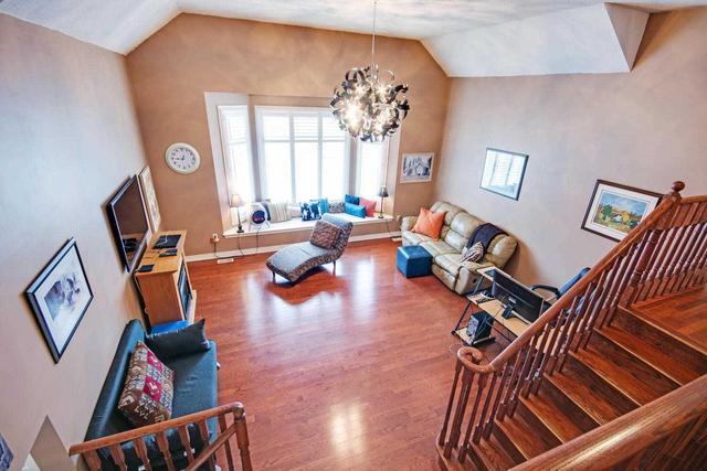 1844 Badgley Crt, House detached with 4 bedrooms, 4 bathrooms and 8 parking in Oshawa ON | Image 11