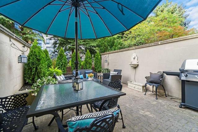 96 Pleasant Blvd, Townhouse with 3 bedrooms, 3 bathrooms and 2 parking in Toronto ON | Image 26