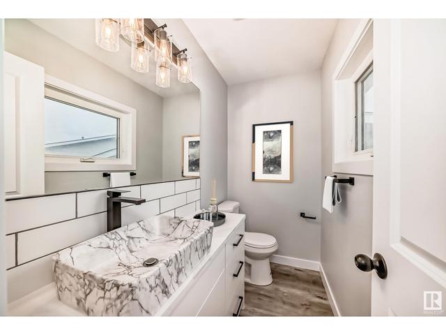 3710 135a Av Nw, House detached with 5 bedrooms, 2 bathrooms and null parking in Edmonton AB | Image 10