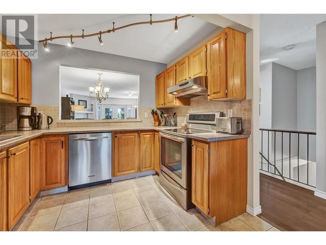 122 - 1765 Leckie Road, House attached with 3 bedrooms, 3 bathrooms and null parking in Kelowna BC | Image 13