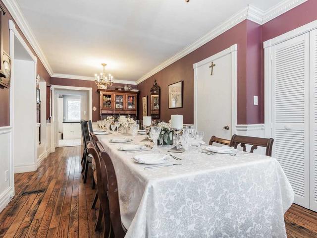 41 Cornerbrook Dr, House detached with 3 bedrooms, 3 bathrooms and 4 parking in Toronto ON | Image 12