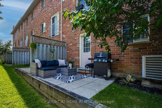 5 - 1336 Upper Sherman Ave, Townhouse with 3 bedrooms, 2 bathrooms and 2 parking in Hamilton ON | Image 16