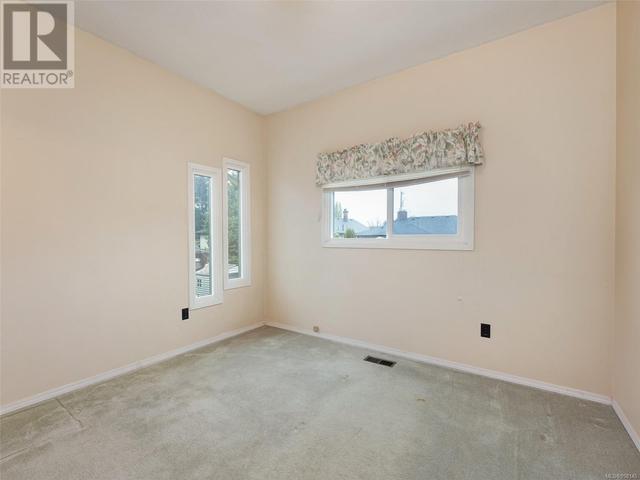 Upstairs Primary Bedroom #1 | Image 18