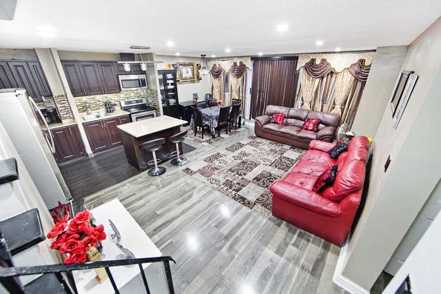281 - 2095 Roche Crt, Townhouse with 4 bedrooms, 2 bathrooms and 1 parking in Mississauga ON | Image 6