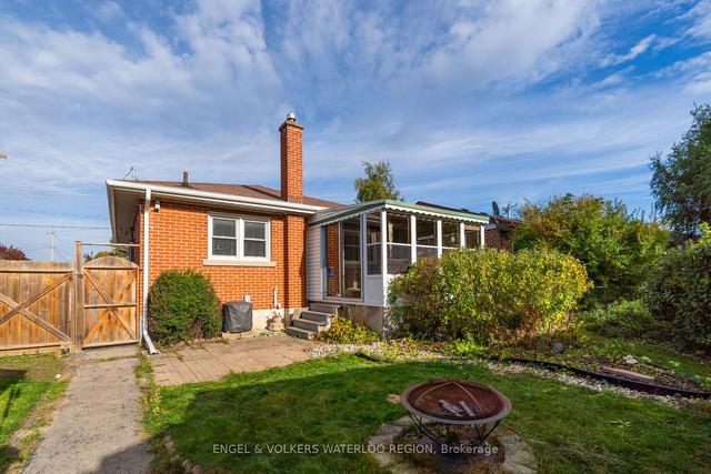 391 Highland Rd E, House detached with 4 bedrooms, 1 bathrooms and 9 parking in Kitchener ON | Image 9