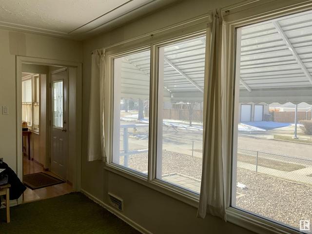 8611 76 St Nw, House detached with 4 bedrooms, 2 bathrooms and 4 parking in Edmonton AB | Image 14