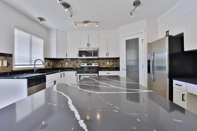 81 Royal Crest Terrace Nw, House detached with 3 bedrooms, 2 bathrooms and 4 parking in Calgary AB | Image 19