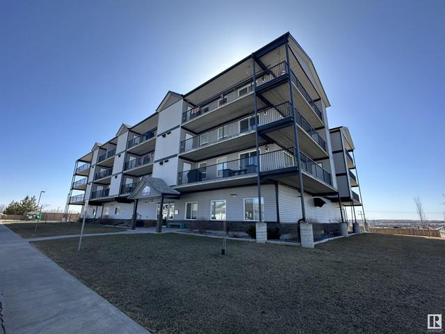 303 - 4002 47 St, Condo with 2 bedrooms, 2 bathrooms and null parking in Drayton Valley AB | Image 1