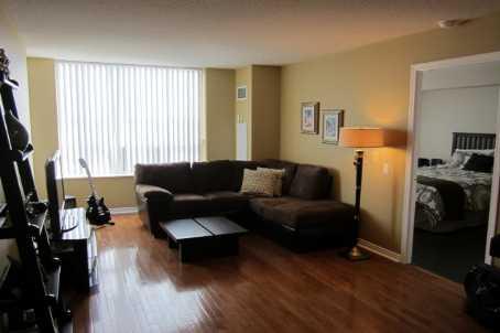 713 - 9 Northern Heights Dr, Condo with 2 bedrooms, 2 bathrooms and 1 parking in Richmond Hill ON | Image 4