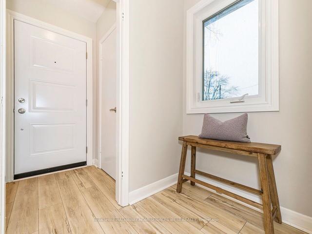 181 Shaver Ave N, House detached with 3 bedrooms, 2 bathrooms and 4 parking in Toronto ON | Image 23