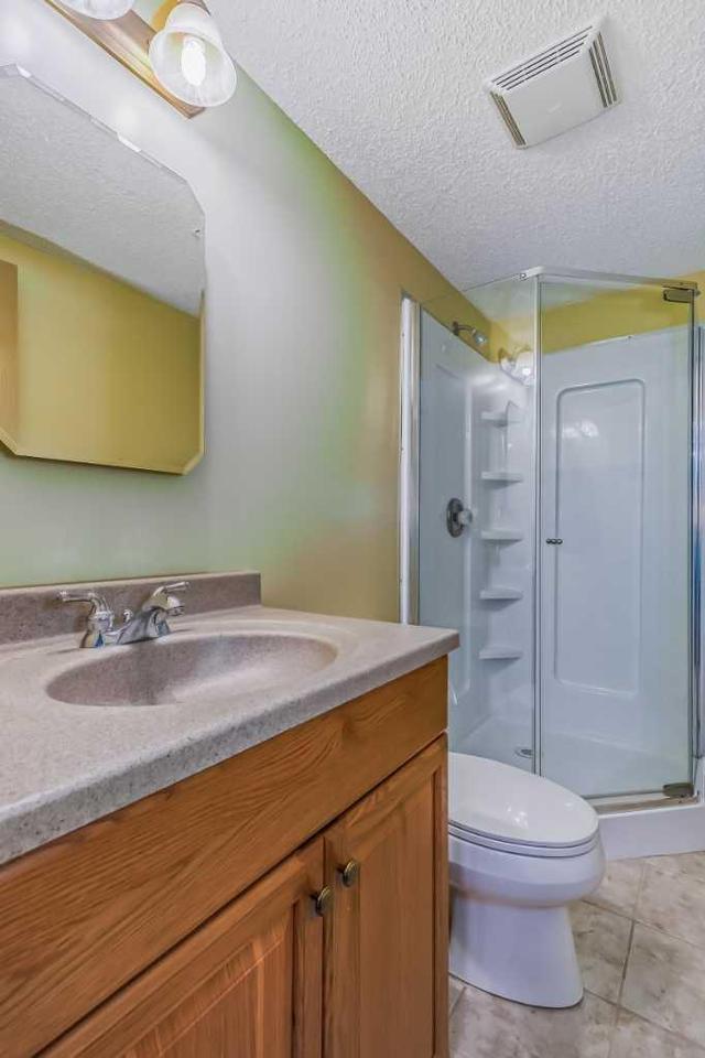 30 Millview Gate Sw, House detached with 4 bedrooms, 3 bathrooms and 4 parking in Calgary AB | Image 29