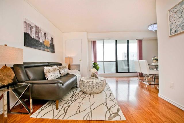 1006 - 10 Stonehill Crt, Condo with 3 bedrooms, 2 bathrooms and 1 parking in Toronto ON | Image 2