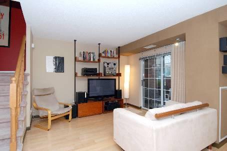 th107 - 39 Shank St, Townhouse with 2 bedrooms, 2 bathrooms and 1 parking in Toronto ON | Image 4