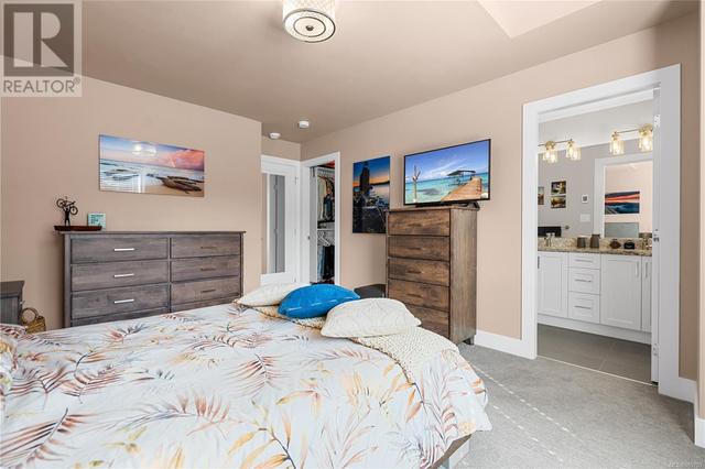 2816 Lunar Crt, House attached with 3 bedrooms, 4 bathrooms and 2 parking in Langford BC | Image 20