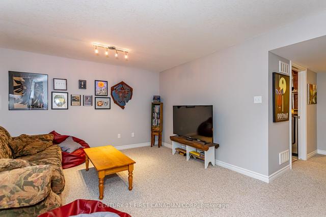 800 Cedarpark Way, Townhouse with 3 bedrooms, 3 bathrooms and 3 parking in London ON | Image 25