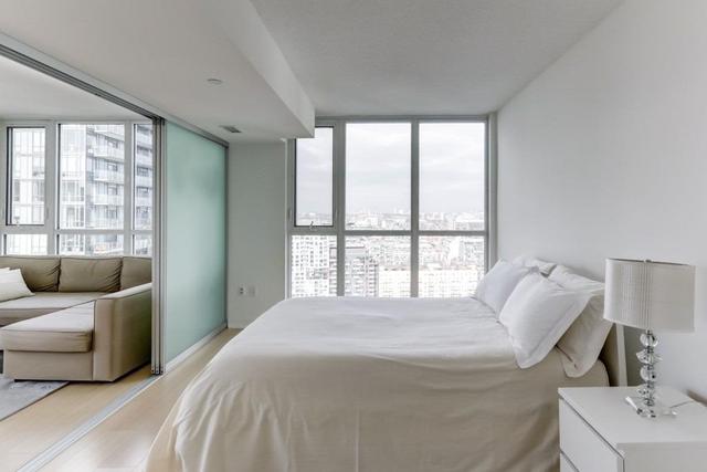 2907 - 85 Queens Wharf Rd, Condo with 1 bedrooms, 1 bathrooms and 0 parking in Toronto ON | Image 3
