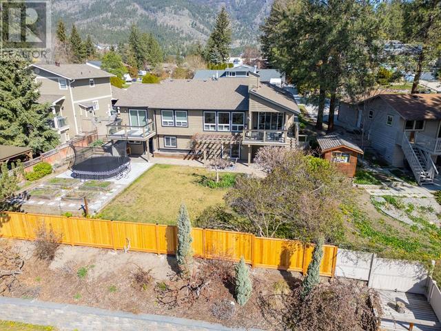 2191 Shannon Way, House detached with 5 bedrooms, 3 bathrooms and 4 parking in West Kelowna BC | Image 4